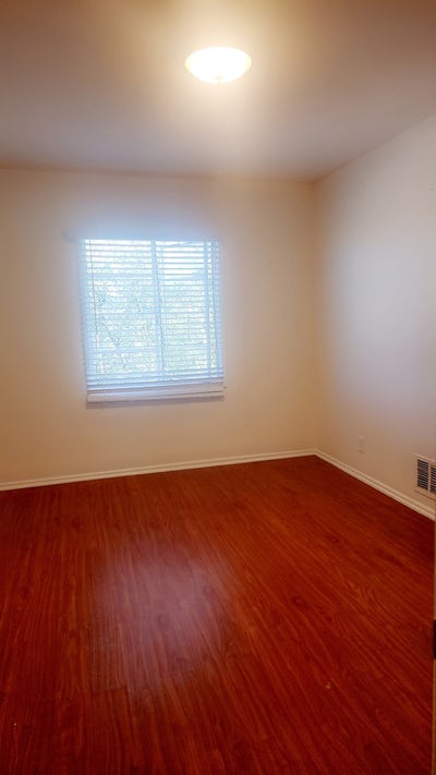 Room in Baldwin Hills Main Photo