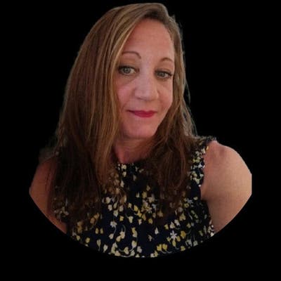 48 year old Female seeks a small or large room Main Photo
