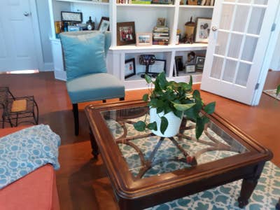 Live in beautiful upscale neighborhood Main Photo