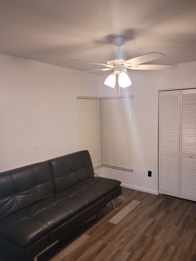 Room for Rent Main Photo