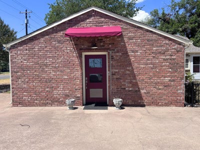 902 W Pearl Main Photo