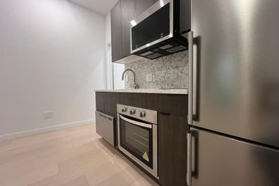 A beautiful 1 bedroom apartment in Gramercy/Kips B Main Photo