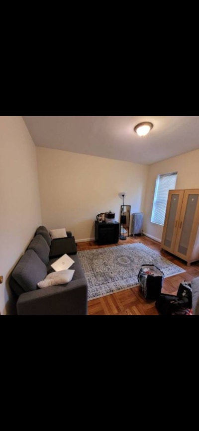 Astoria Steal** Furnished Find Main Photo