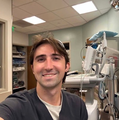 Student / Medical Worker Seeking Room Main Photo