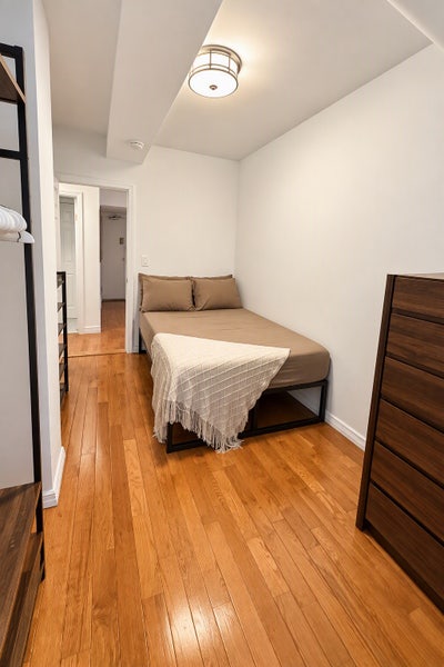 Cozy Room In Harlem Main Photo