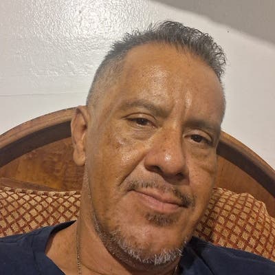 Looking for room to rent biweekly pay prefer  Main Photo