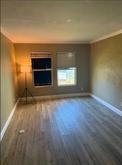 Large Room. Quiet Neighborhood Main Photo