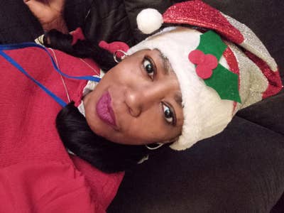Professional Female seeks a large room Main Photo