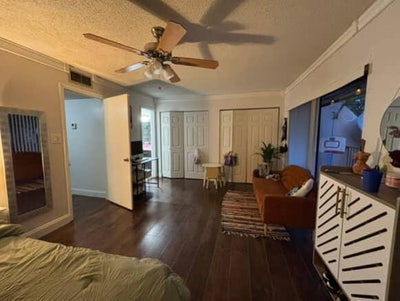 Spacious master bedroom  Main Photo